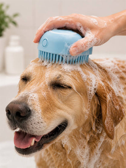 Masaje relajante en la cabeza de la mascota con Nova Pet